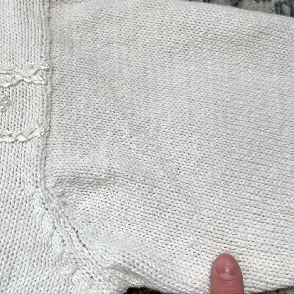 Vintage 90s Floral Embroidered Cardigan Sweater Medium White Boho Cottage Granny - Picture 9 of 12